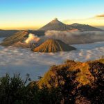 Menikmati padang savana di tengah bromo