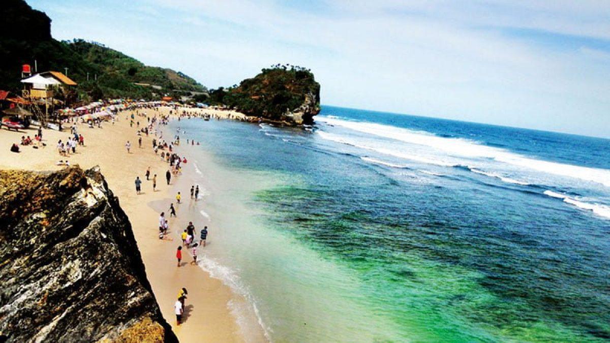 Pantai Indrayanti Gunungkidul Yogyakarta