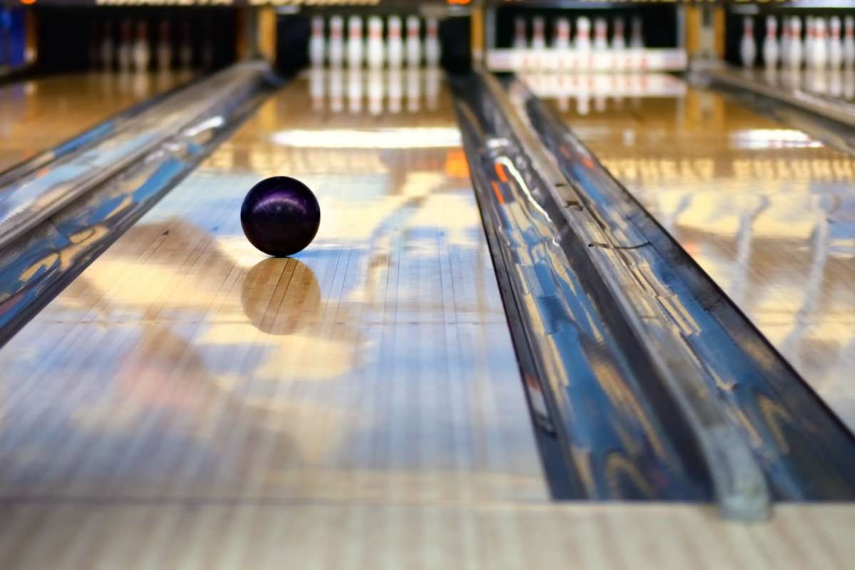Belajar dan Berlatih Bermain Bowling