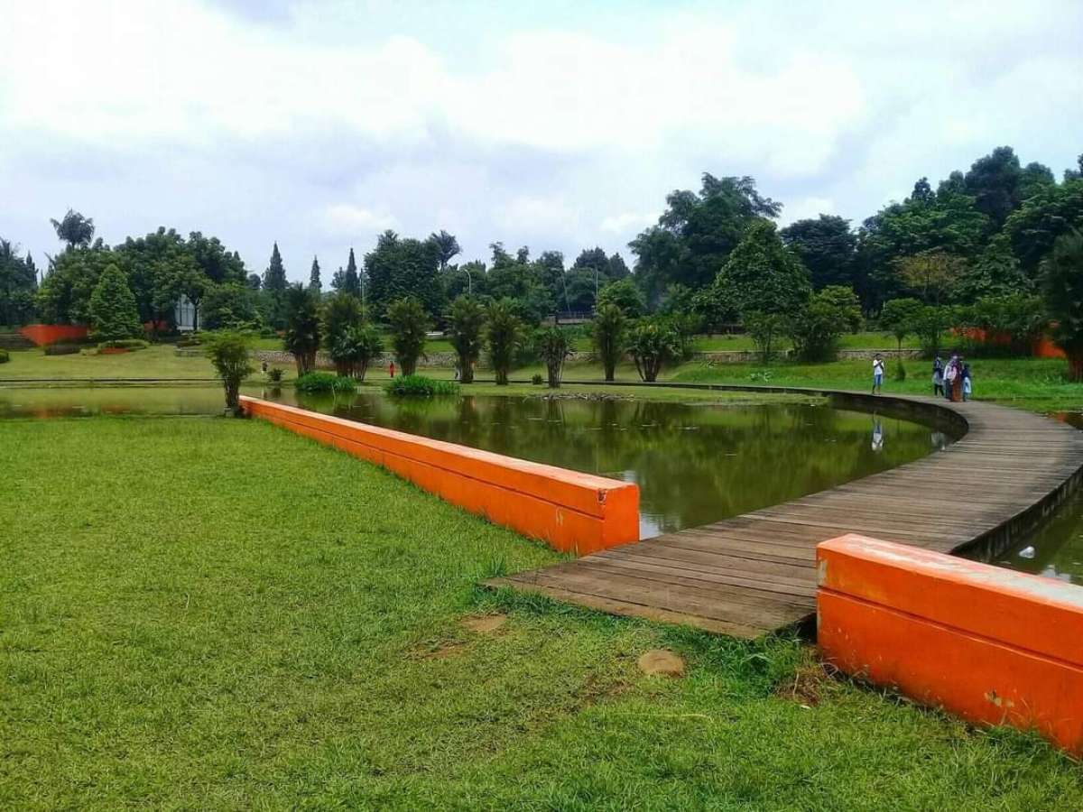 Danau Dora