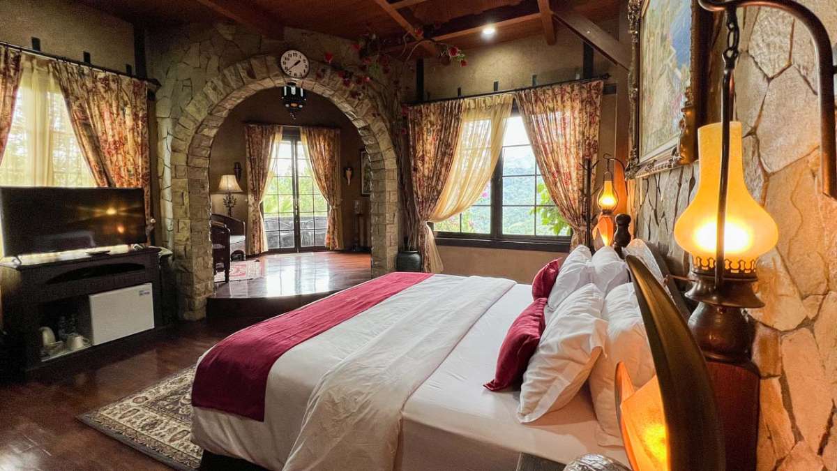 Edenson Hills Villa Resort _ Café