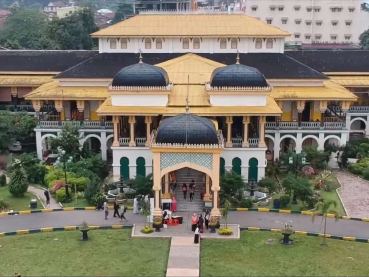 Istana Maimun
