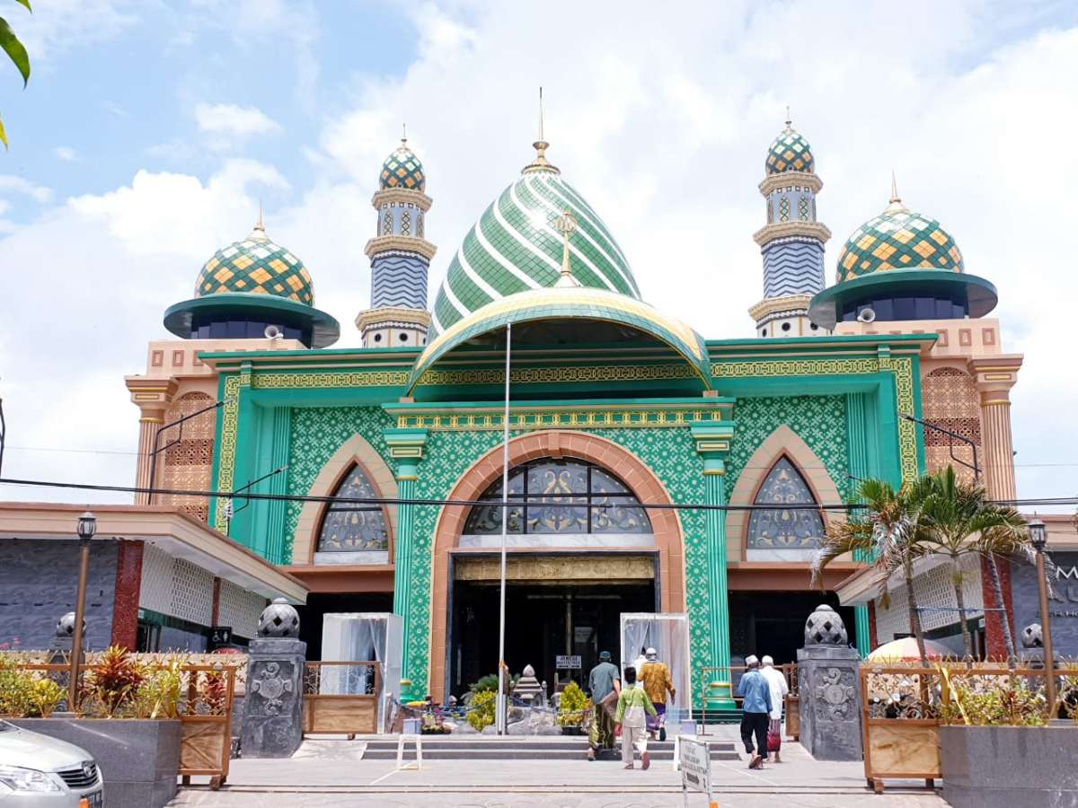 Masjid Agung Al-Fattah