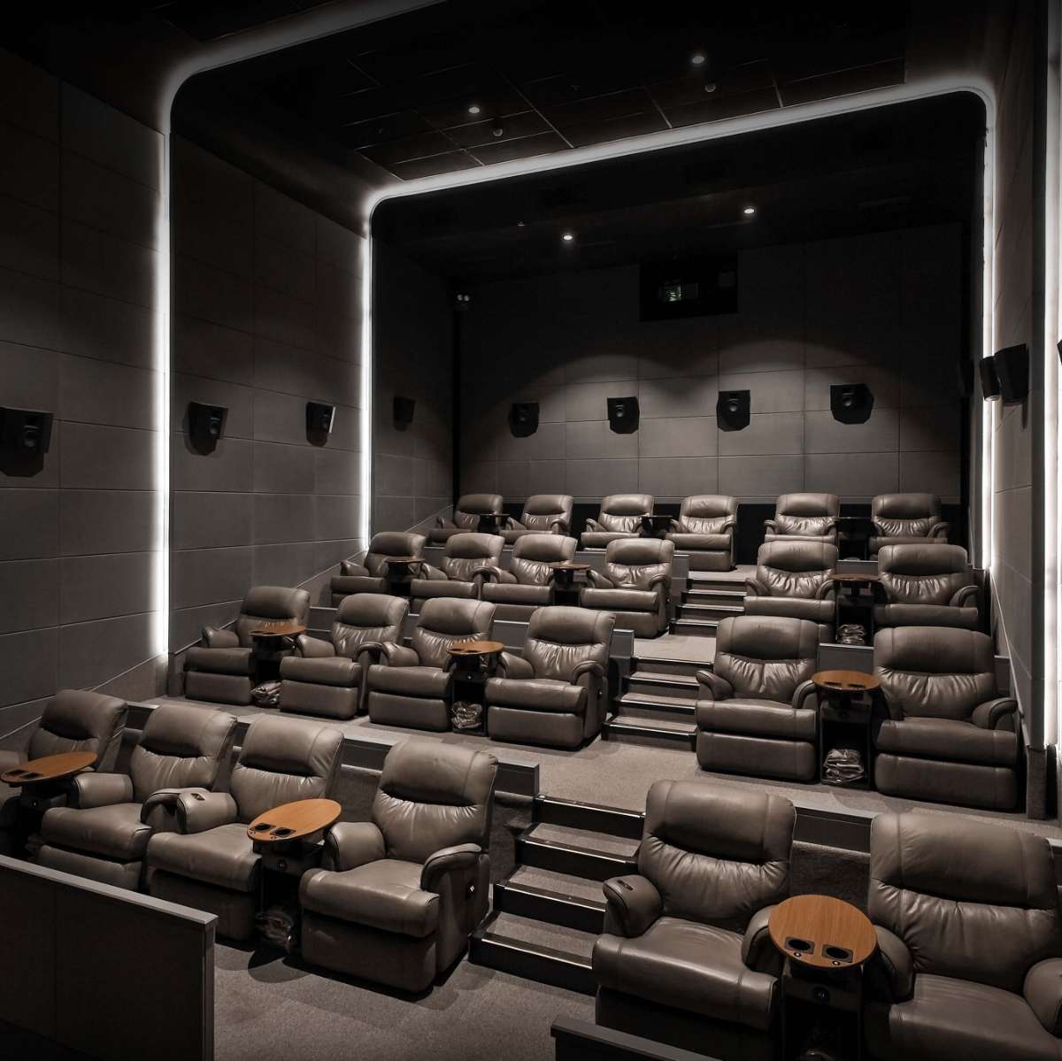 Nonton Film Terbaru di Bioskop Mewah