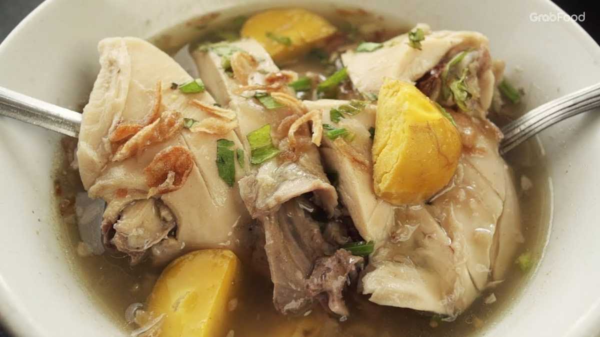Sop Ayam Pak Min Klaten