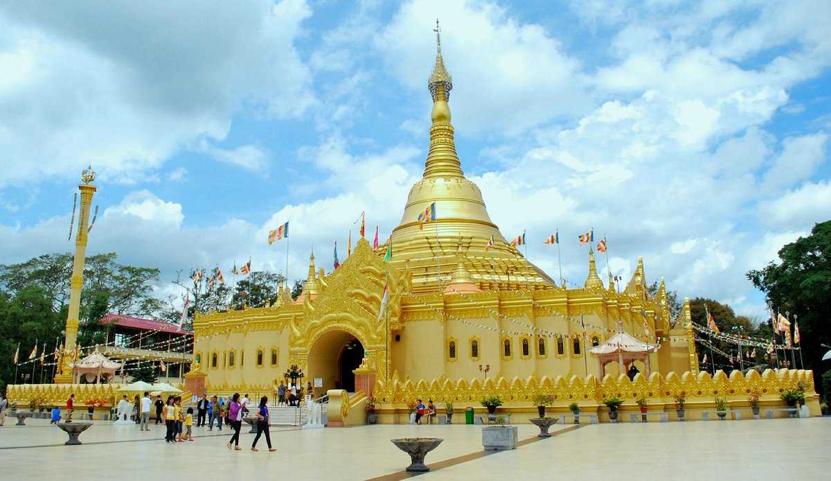 Tempat Wisata Taman Lumbini Berastagi