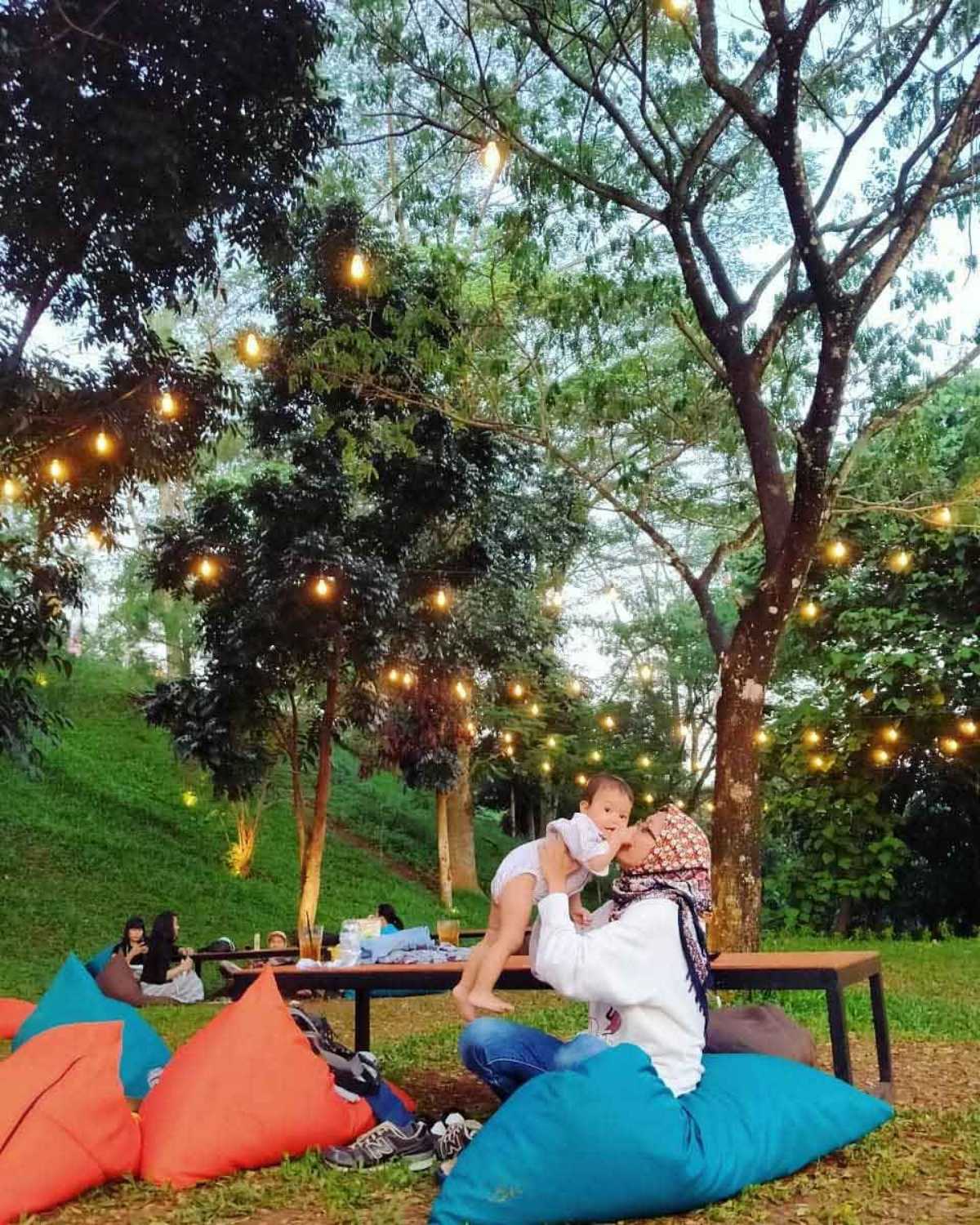 Terdapat Kolam Renang di Area Restoran