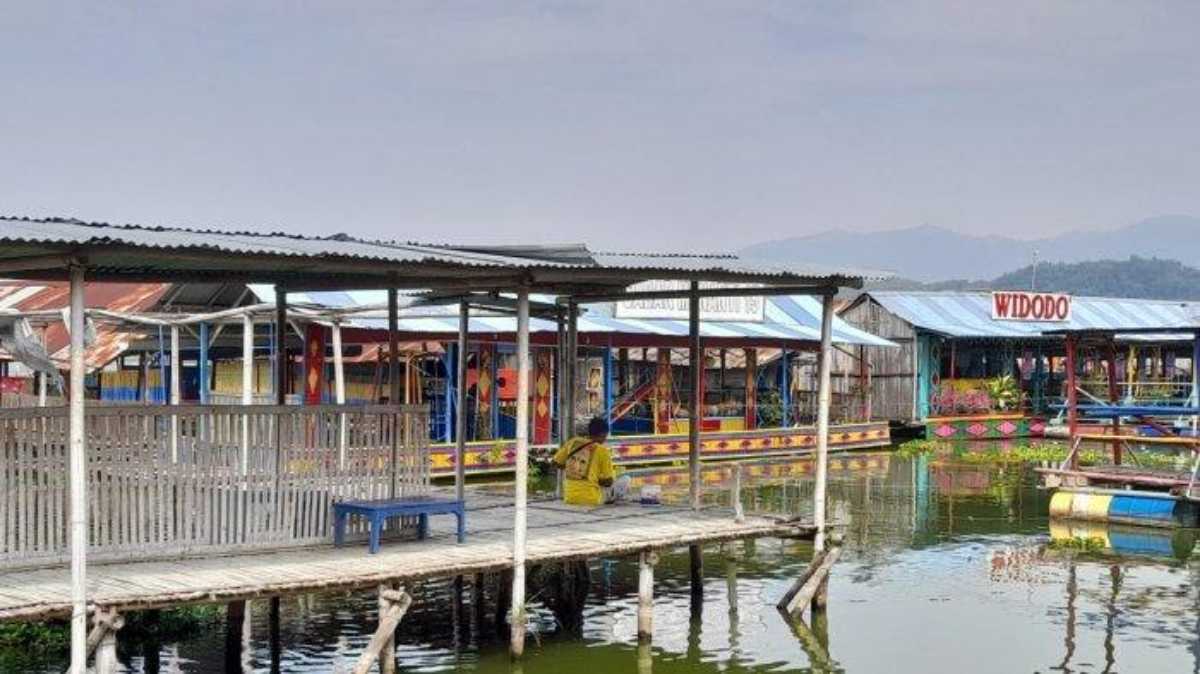 Warung Apung