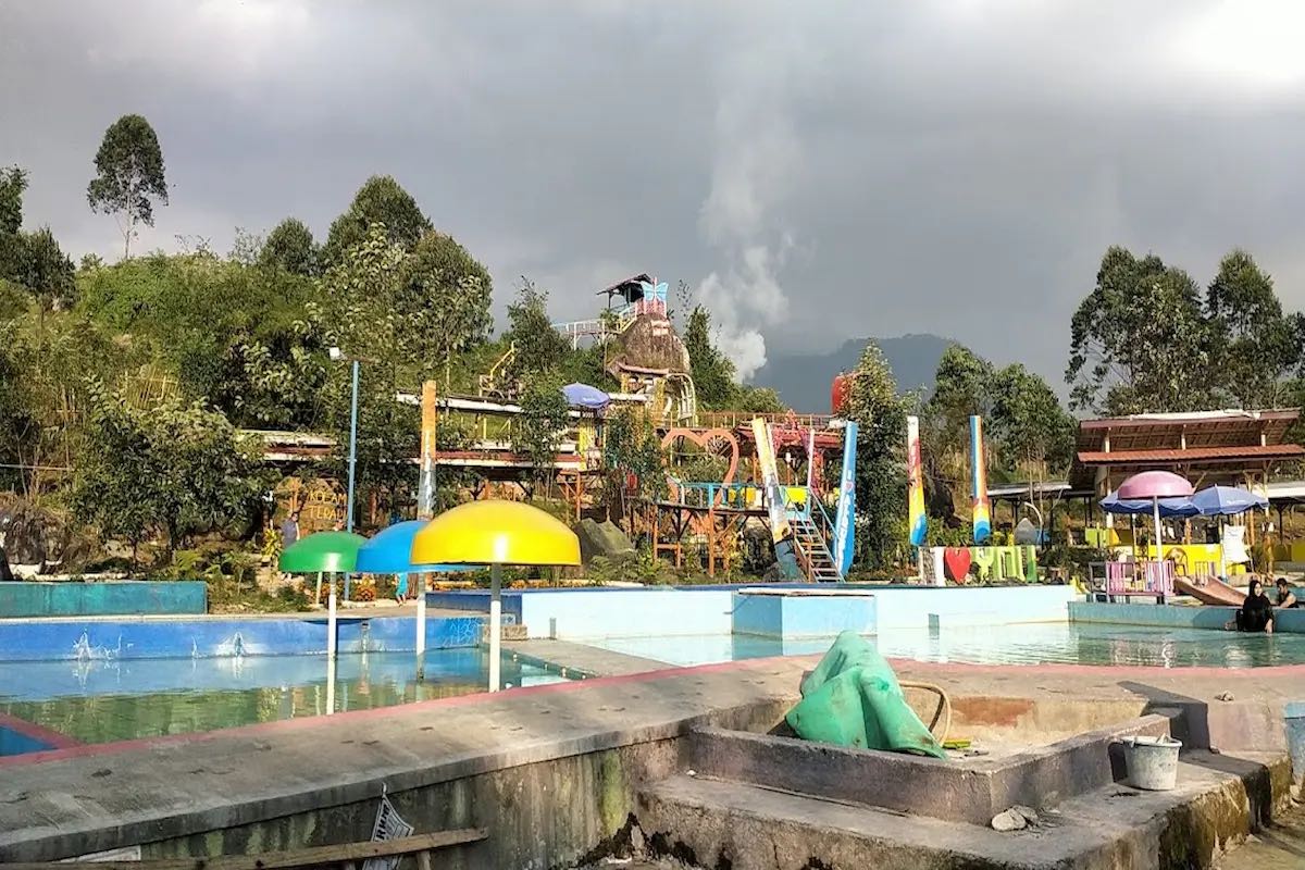 Daya Tarik Waterboom Kertamanah Pangalengan