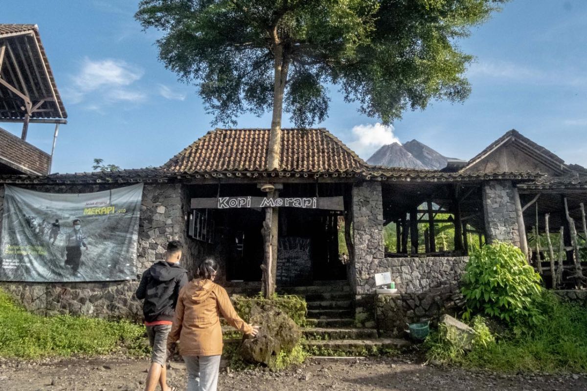 Daya Tarik Wisata Warkop Merapi