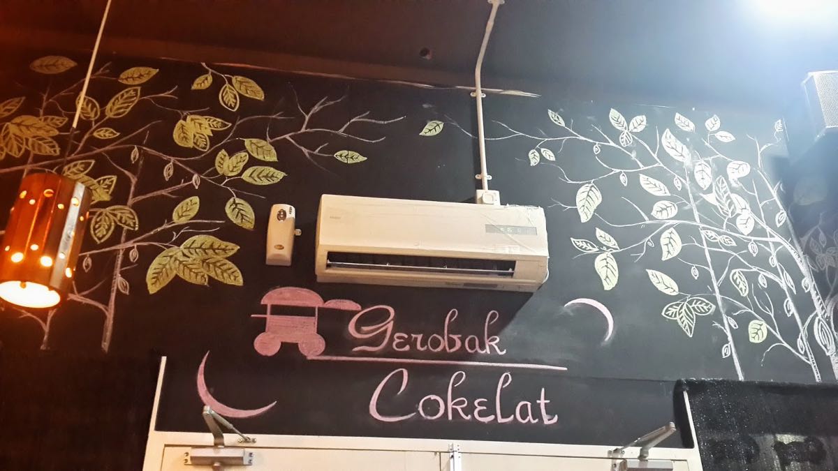 Kafe Gerobak Cokelat