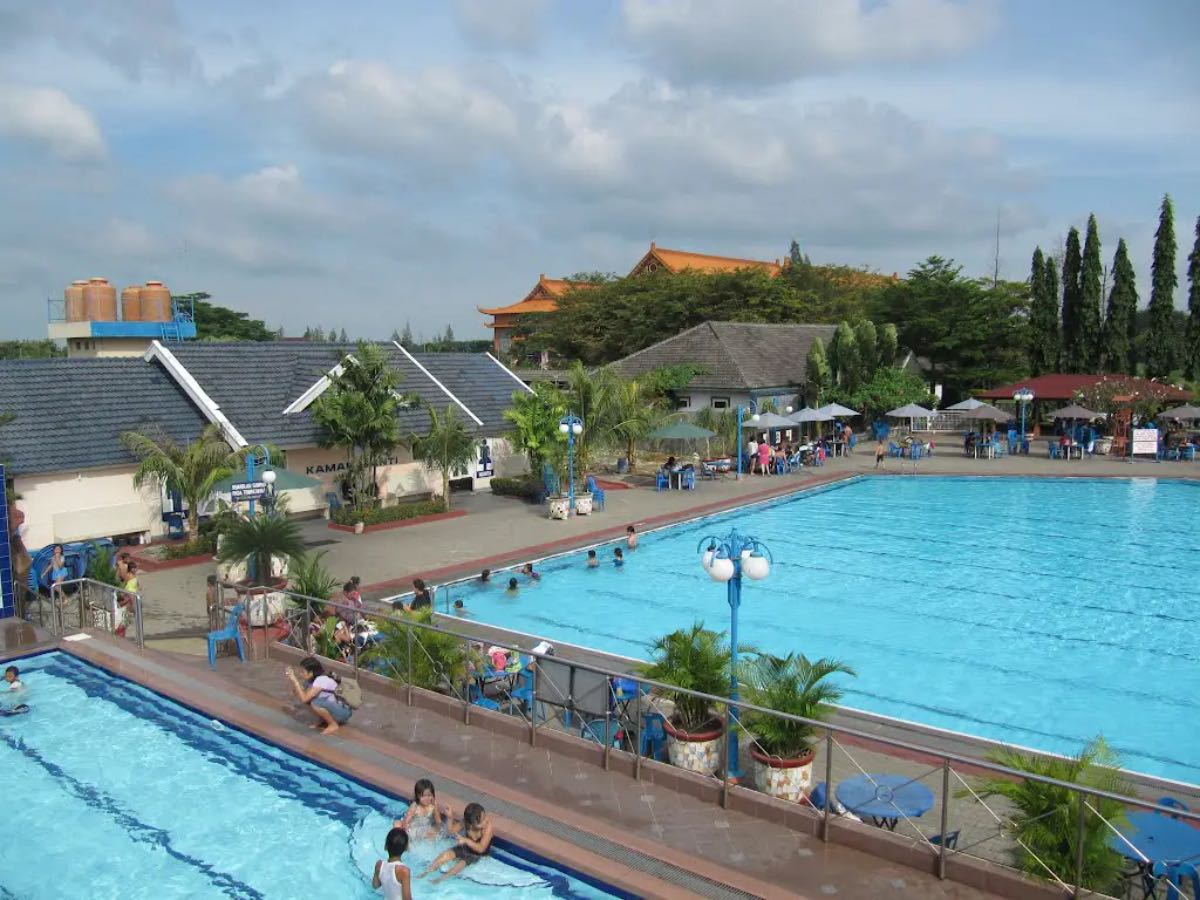 Kolam Renang Cemara Asri Medan