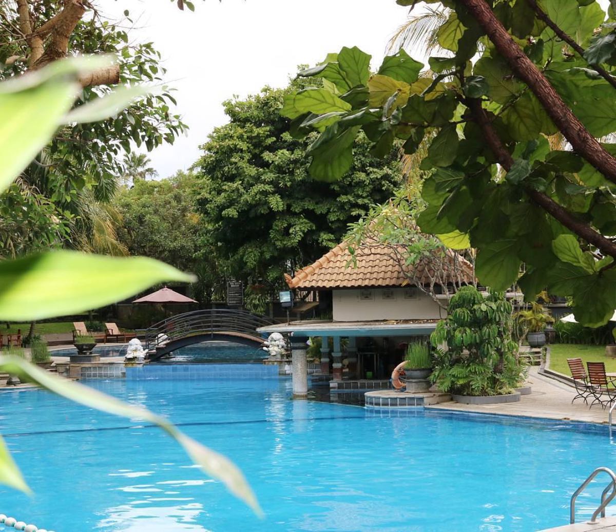 Kolam Renang Permata Jingga Malang