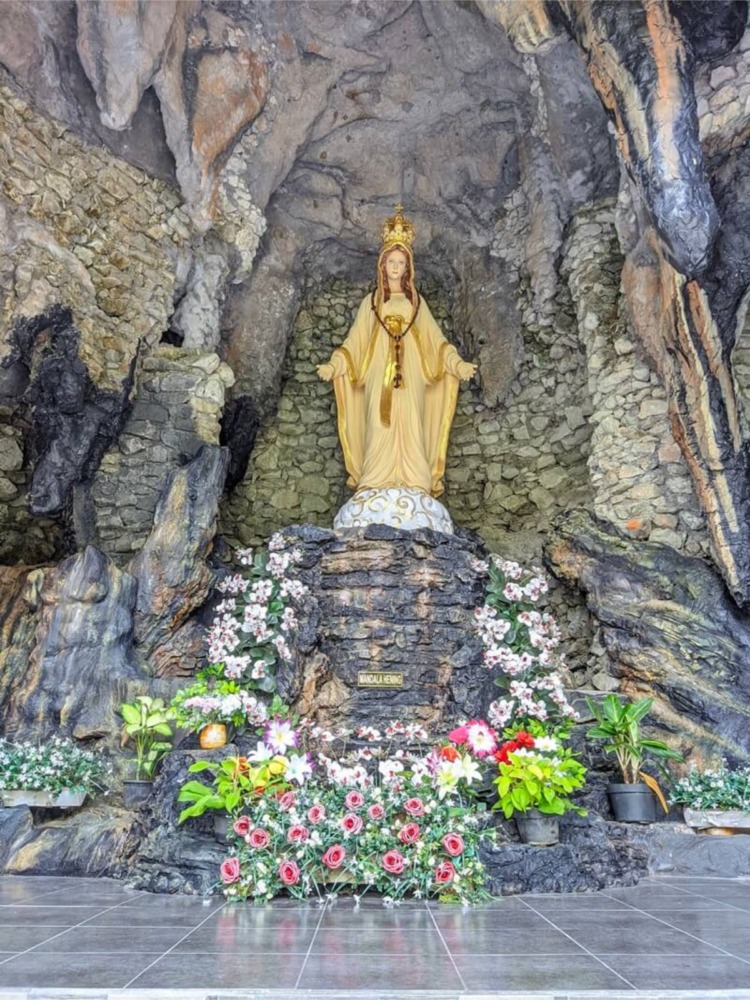 Gua Maria Wonogiri