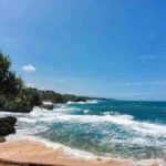 pantai mbuluk