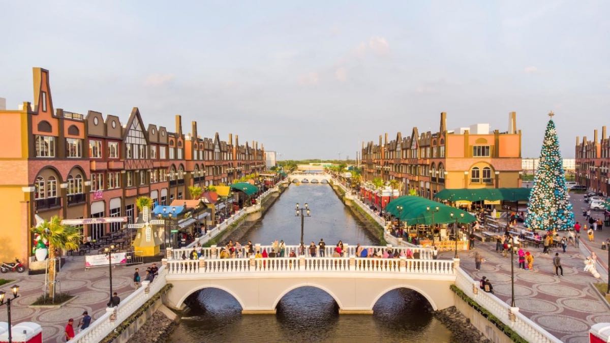 Tokyo Hub tempat wisata pik 2 jakarta
