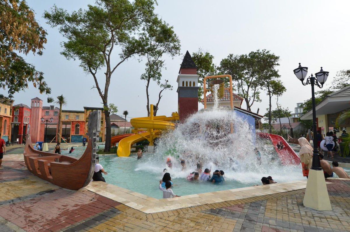 Venetian Water Carnaval