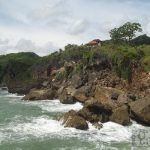 Tebing Pantai Laut Kesirat